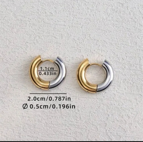 Sustainable gold and silver Round Hoop Earrings, gold plated earrings, G… - Picture 4 of 5